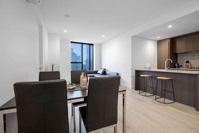 メルボルン セントロにある素晴らしく快適なベッドルーム 2 室