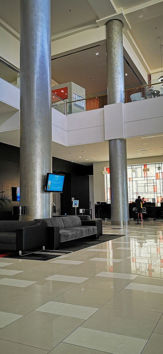 L5 サーファーズ パラダイス アパートメント