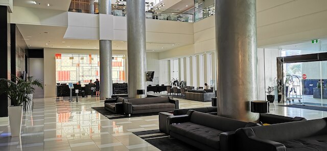 L5 サーファーズ パラダイス アパートメント