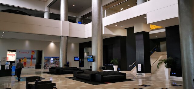 L5 サーファーズ パラダイス アパートメント