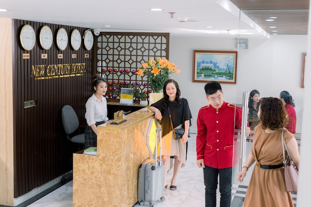 ニュー センチュリー ホテル カウ ザイ