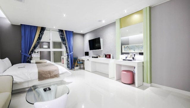 ハナム ファースト ビジネス ホテル