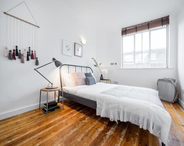 オールド コンプトン ストリート アパートメンツ