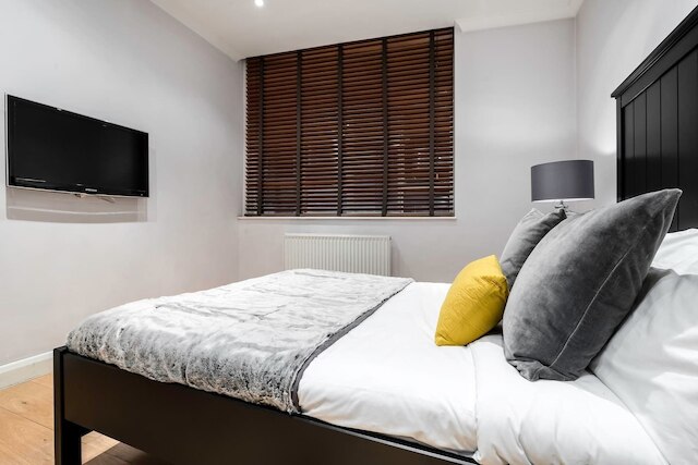 オールド コンプトン ストリート アパートメンツ