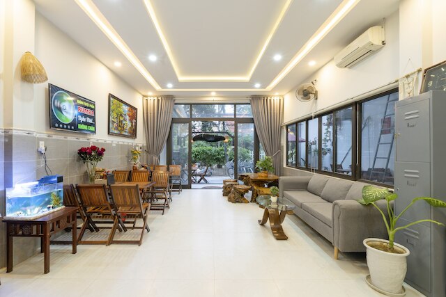 リナズ ハウス - ホイ アン