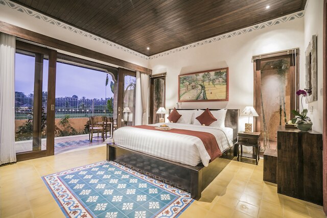 ヴィラ タナ カリク