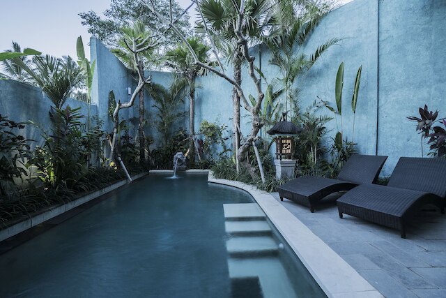 ヴィラ タナ カリク