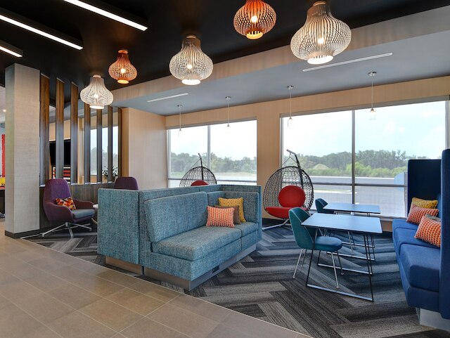 トゥルー バイ ヒルトン コロンビア グレイストーン