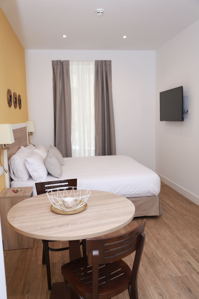 ニュー ポイント マドリード オペラ