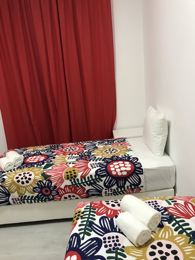 チャーミング エピソード ホステル