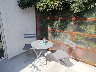 ラブリー スタジオ イン オモノイア