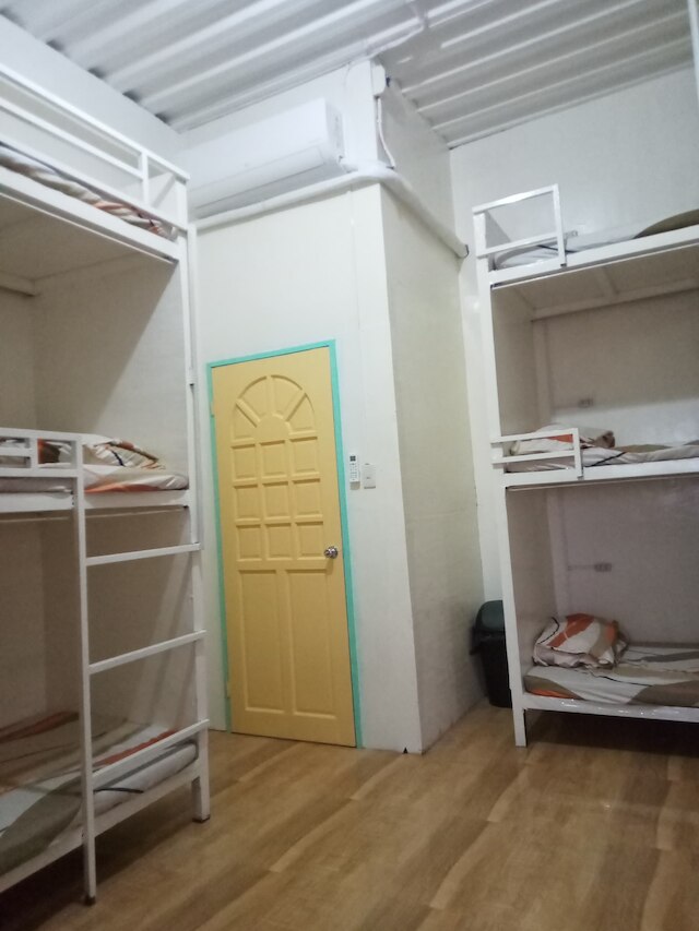 ビー フォース バックパッカーズ イン - セブ