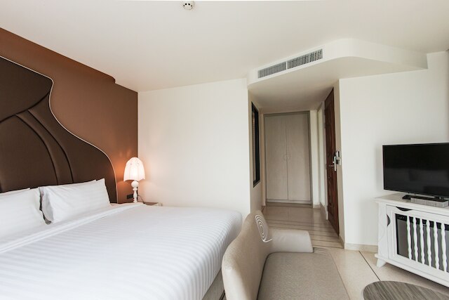 ラチャブリー ホテル