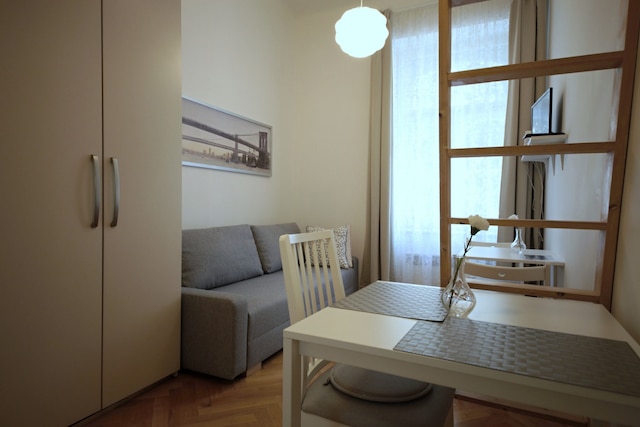 シティ キャッスル アパートホテル