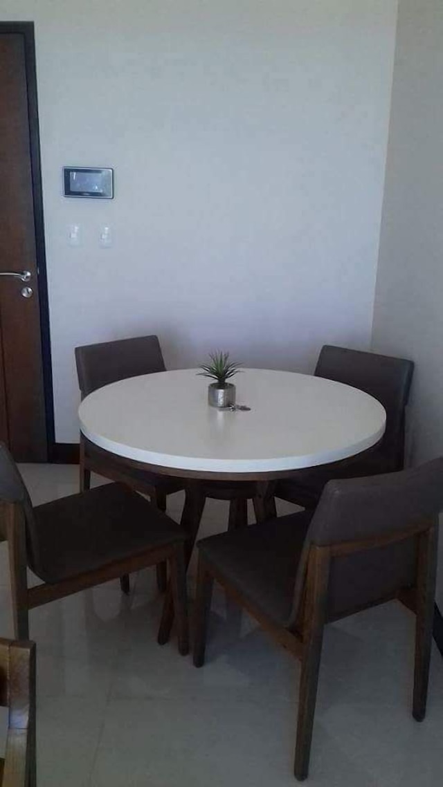 マクタン ニュータウン コンドテル フォー レント