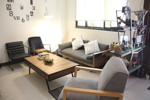 ブルー チェア ホームステイ (藍椅子民宿)