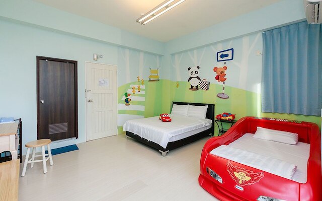 キッズ ドローイング B&B (童画民宿)