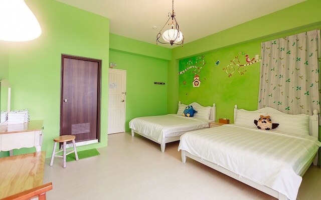 キッズ ドローイング B&B (童画民宿)