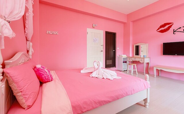 キッズ ドローイング B&B (童画民宿)