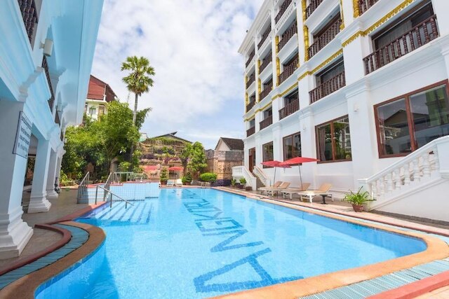 アンコール イヤー テーマ ホテル