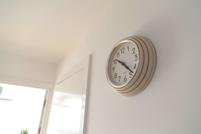 広くて明るいアパートメント、駐車場あり