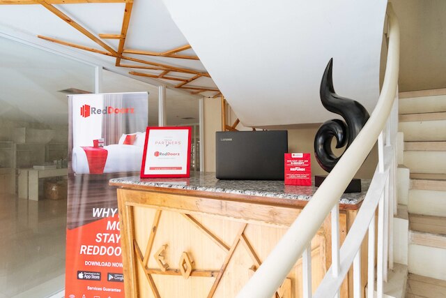 レッドドアーズ @ ユニバーシティ ベルト マニラ