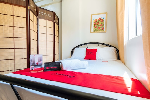 レッドドアーズ @ カッセル レジデンシーズ パラニャーケ