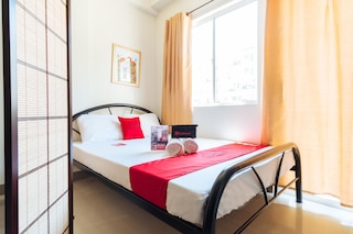 レッドドアーズ @ カッセル レジデンシーズ パラニャーケ