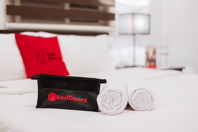 レッドドアーズ プラス ニア UST マニラ