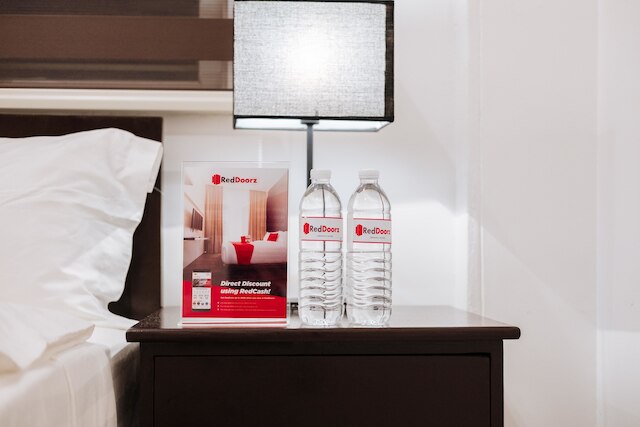 レッドドアーズ プラス ニア UST マニラ