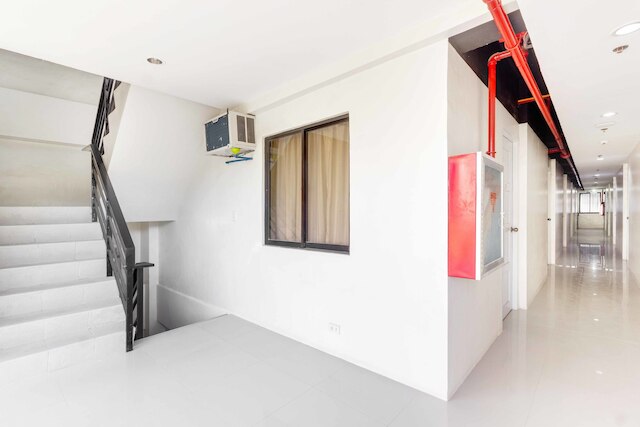 レッドドアーズ @ サリナス エクステンション ラウグ