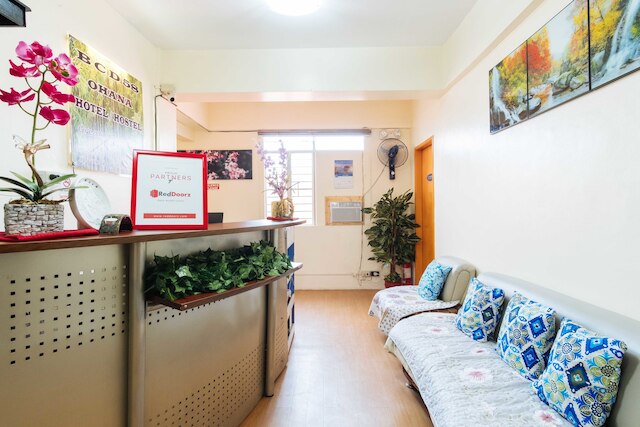 レッドドアーズ @ ヴィセンテ ストリート エスパーナ マニラ