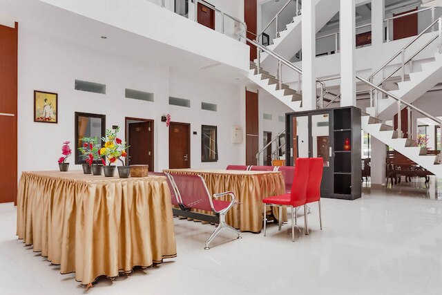 レッドドアーズ ニア ジャワ ティムール パーク 3