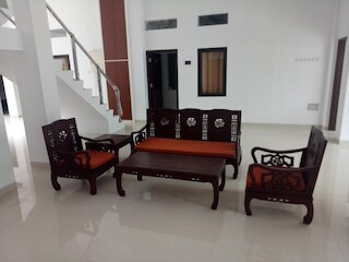 レッドドアーズ ニア ジャワ ティムール パーク 3