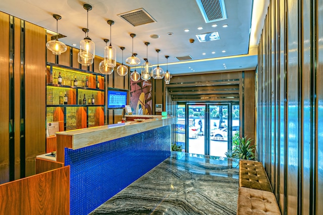 Z マックス ホテル (潮曼酒店)