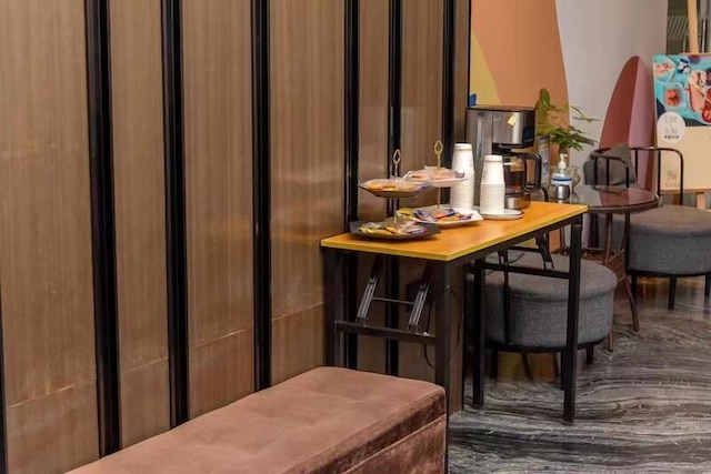 Z マックス ホテル (潮曼酒店)