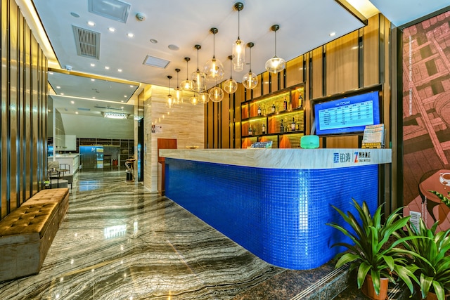 Z マックス ホテル (潮曼酒店)