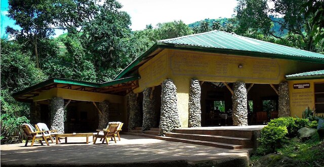 イクエーター スノー ジオ ロッジ