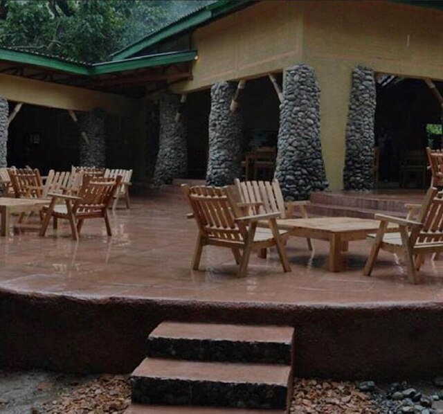 イクエーター スノー ジオ ロッジ