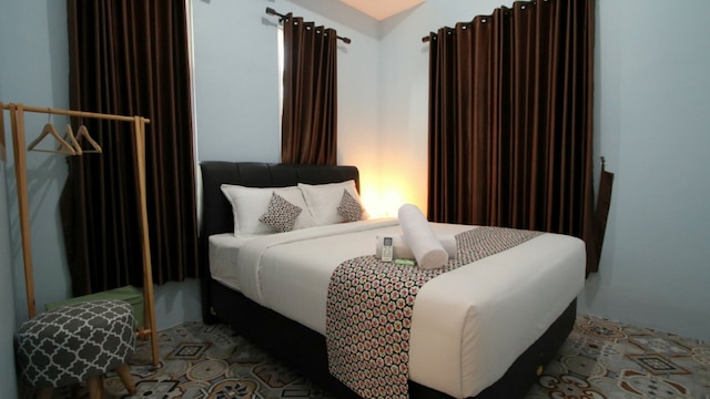 オマー ブギサン、ザ グランド ジャバ