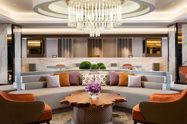 ダブルツリー バイ ヒルトン スラバヤ