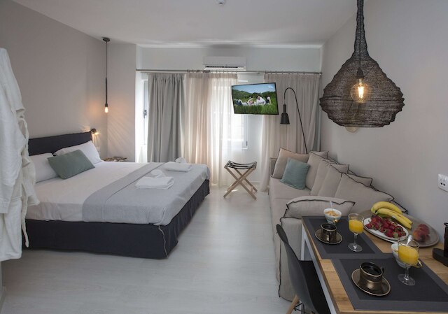 エルムウ スタイリッシュ スイーツ バイ GHH