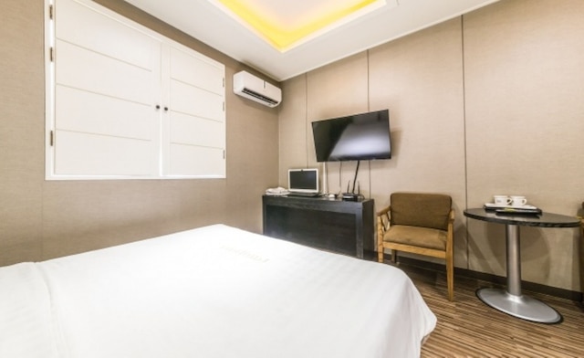 ランパート ホテル