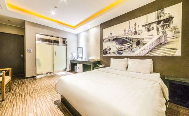 ランパート ホテル