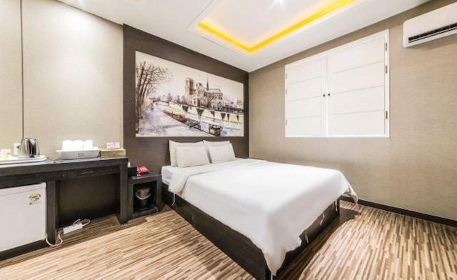 ランパート ホテル