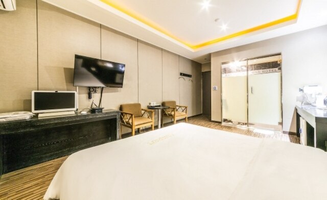 ランパート ホテル