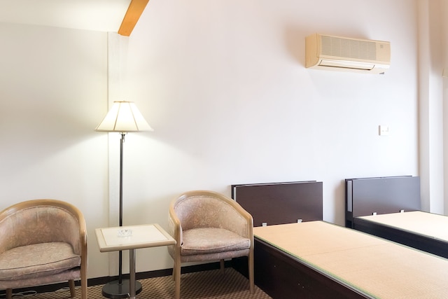 ホテル & レンタカー 660