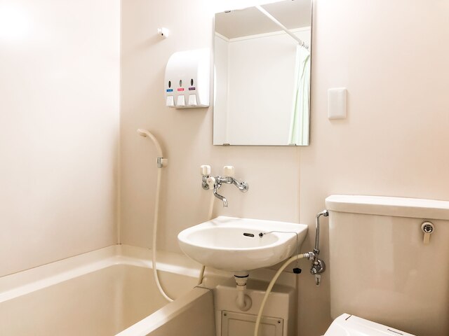 ホテル & レンタカー 660