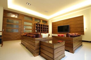 ウェン ザ スワロー フライング B&B (東飛燕民宿)