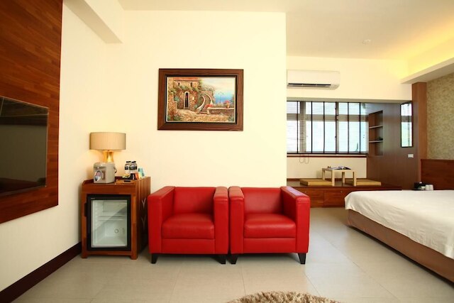 ウェン ザ スワロー フライング B&B (東飛燕民宿)